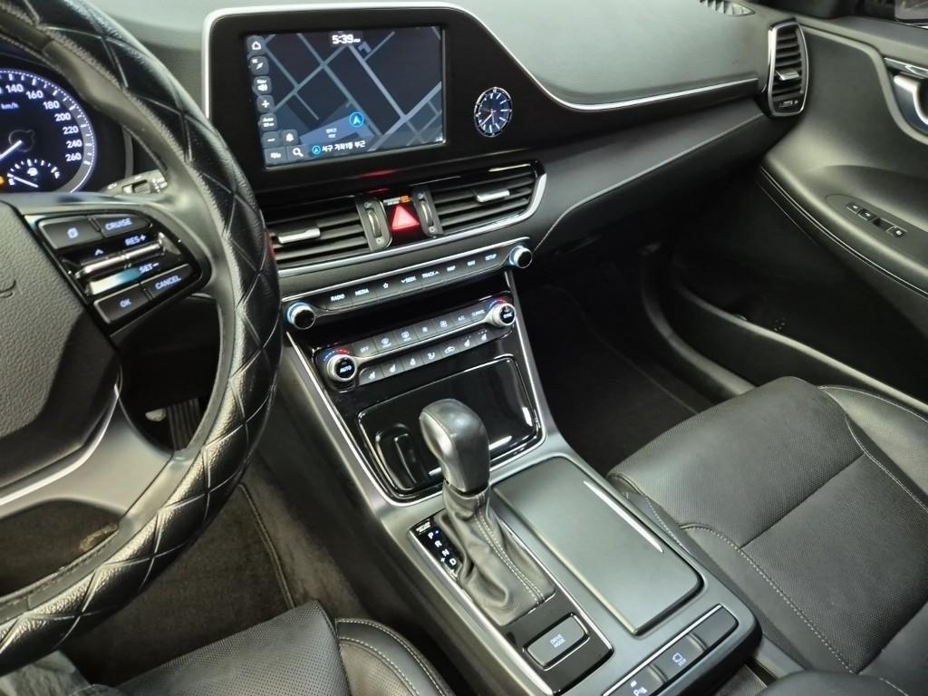 HYUNDAI Grandeur - Vista 10
