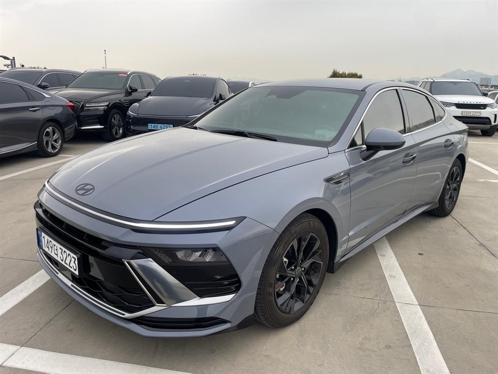 HYUNDAI Sonata - Vista 2