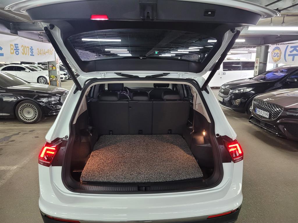 Volkswagen Tiguan 2020 Blanco - Importación desde Corea - HF Imports Iquique - Foto 18