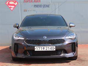 KIA Stinger - Vista 4