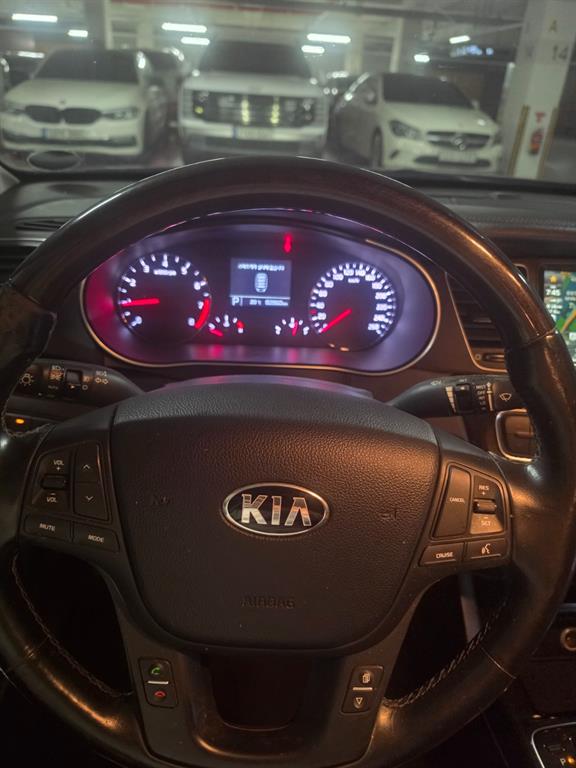 KIA K7 - Vista 6