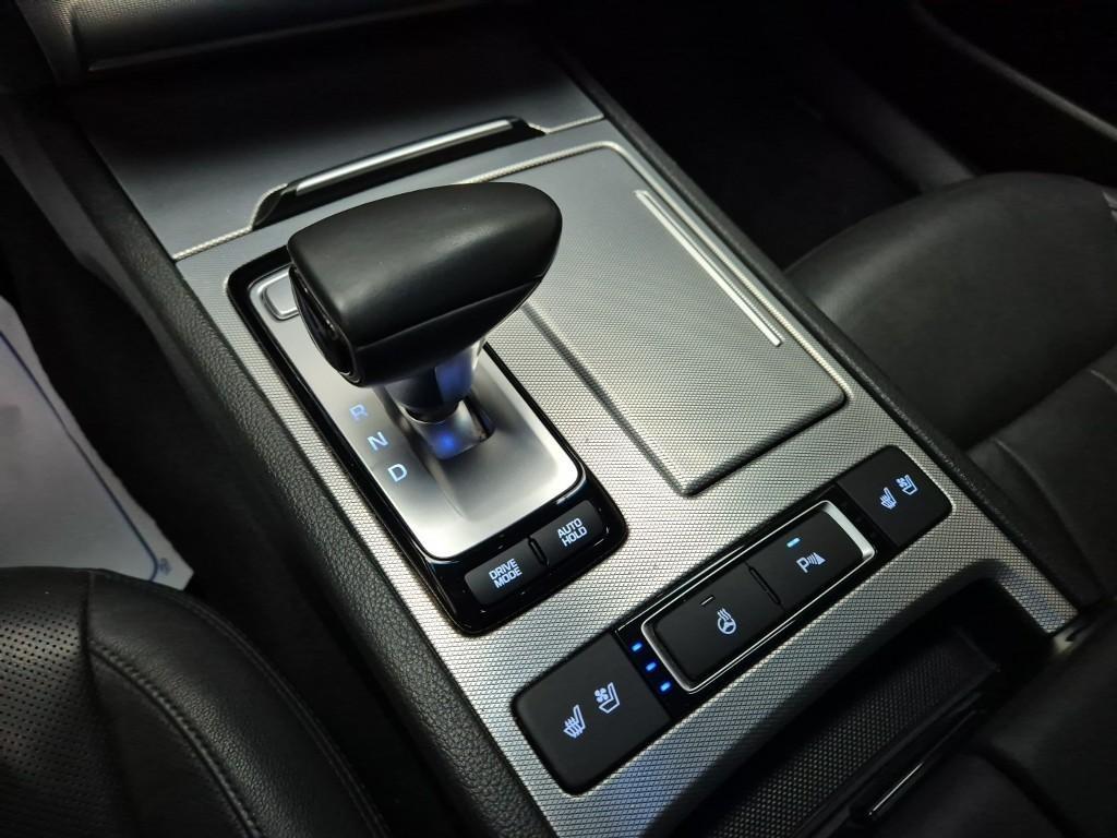 Genesis G80 - Vista 8