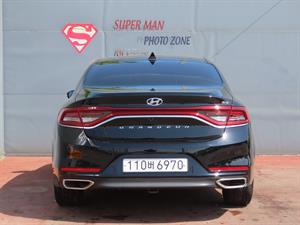 HYUNDAI Grandeur - Vista 8