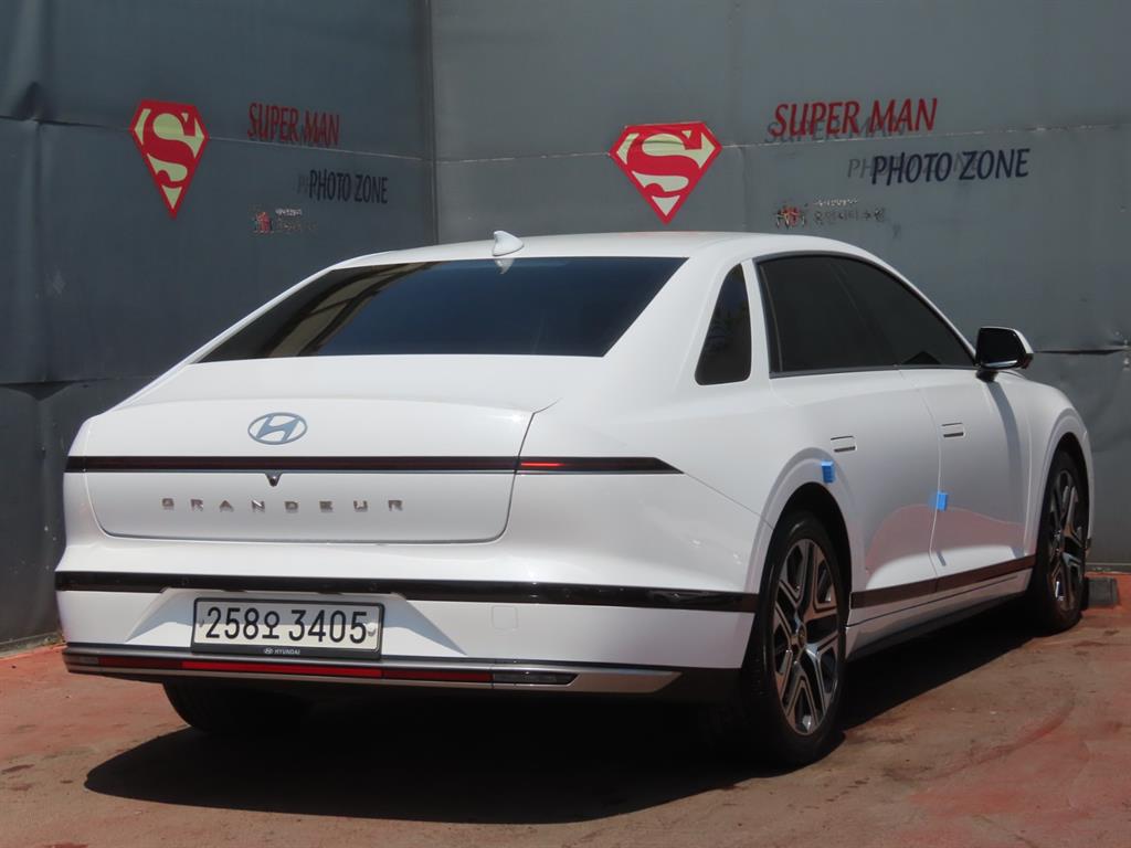 HYUNDAI Grandeur - Vista 5