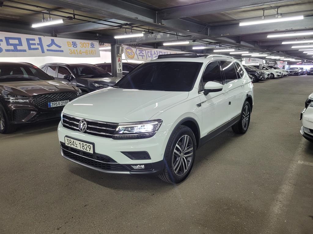 Volkswagen Tiguan - Vista 2