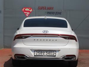 HYUNDAI Grandeur - Vista 8