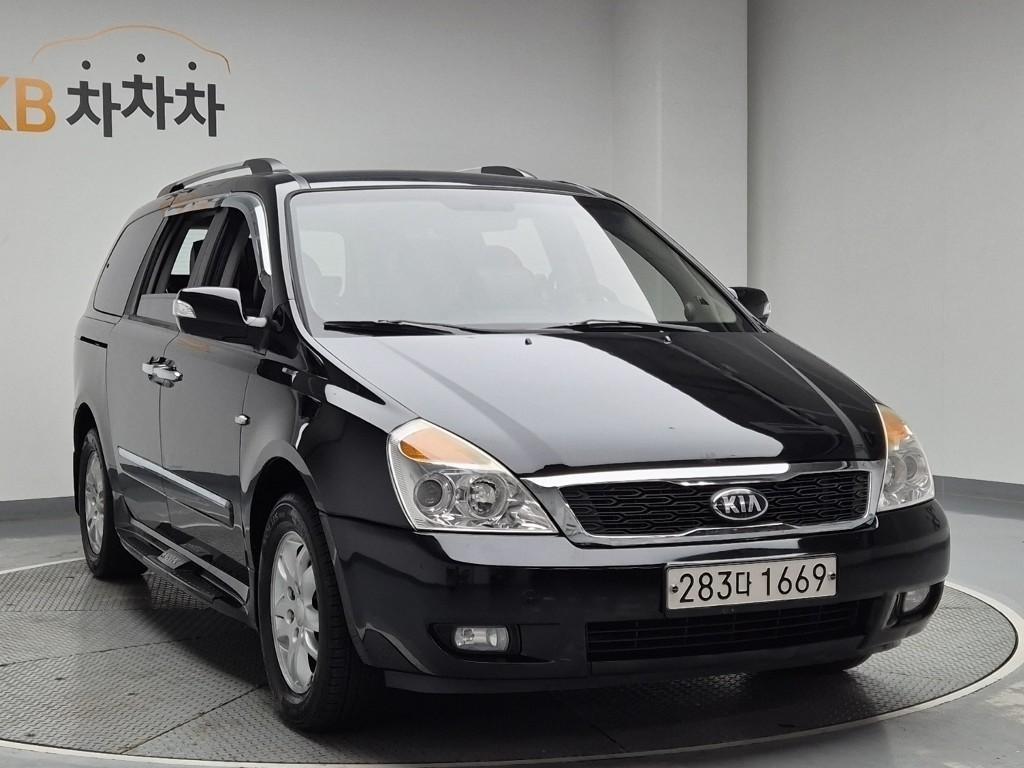 KIA Carnival 2013 Negro - Importación desde Corea - HF Imports Iquique - Foto 1