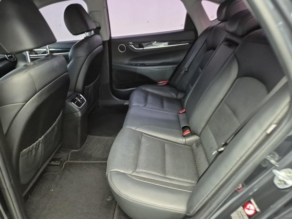 HYUNDAI Grandeur - Vista 12
