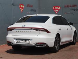 HYUNDAI Grandeur - Vista 6