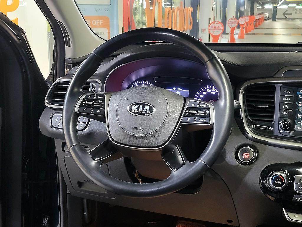 KIA Sorento - Vista 9