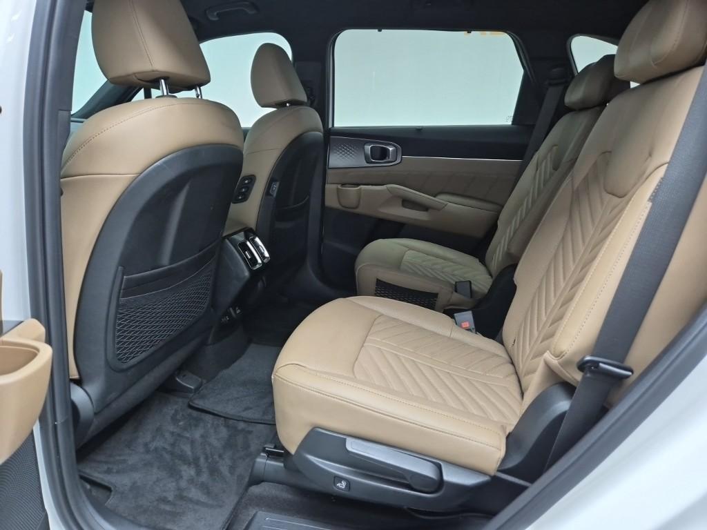 KIA Sorento - Vista 12