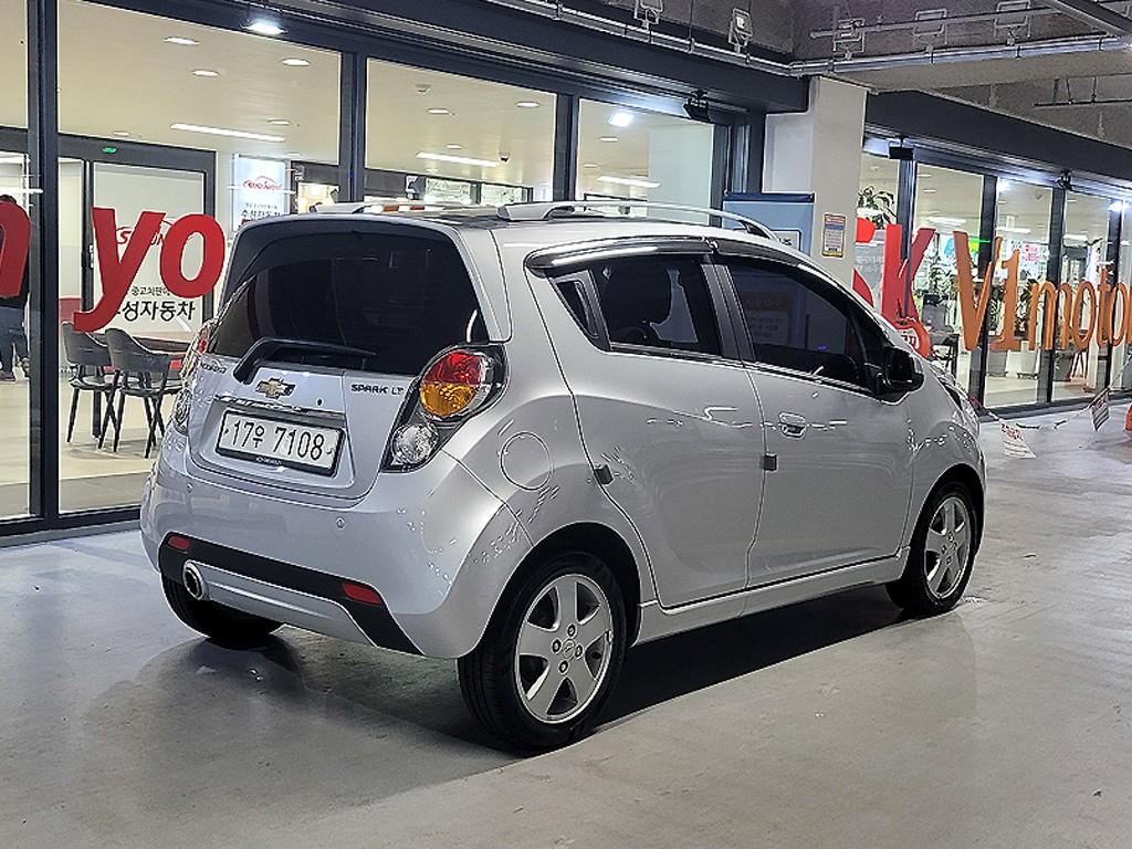 Chevrolet Spark - Vista 4