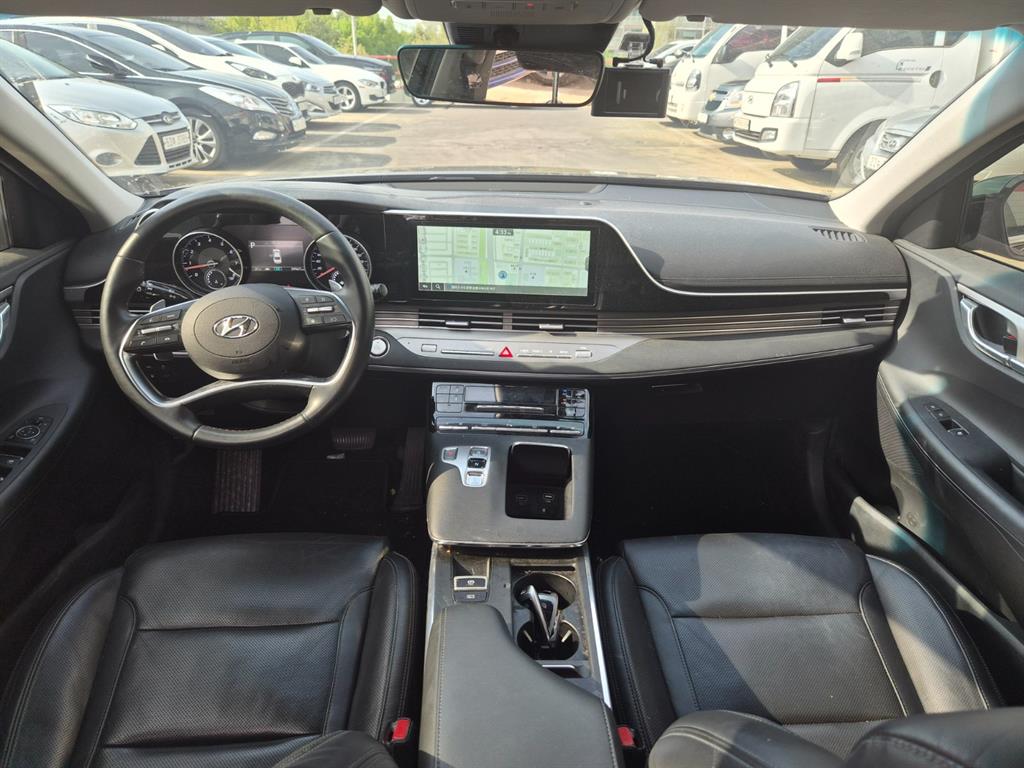 HYUNDAI Grandeur - Vista 8