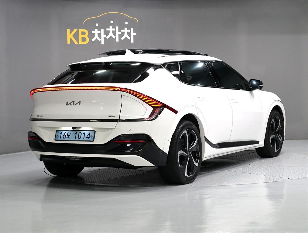 KIA EV6 - Vista 3