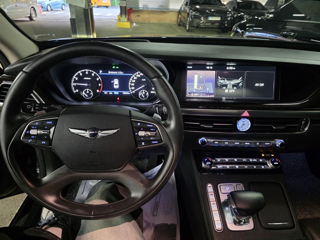 Genesis G90 - Vista 5