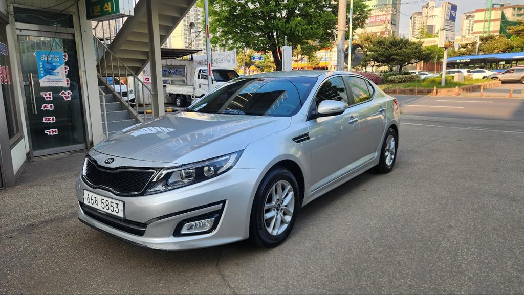KIA K5 - Vista 2