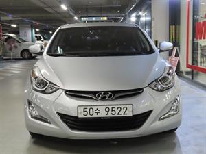 HYUNDAI Avante - Vista 4
