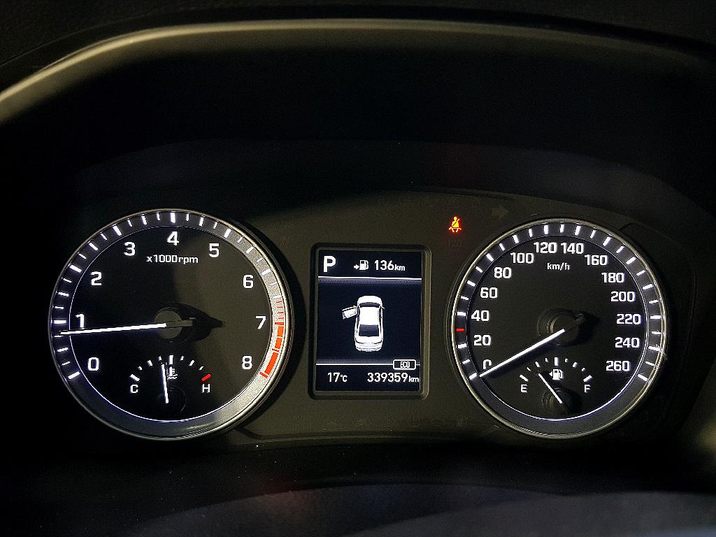 HYUNDAI Sonata - Vista 7