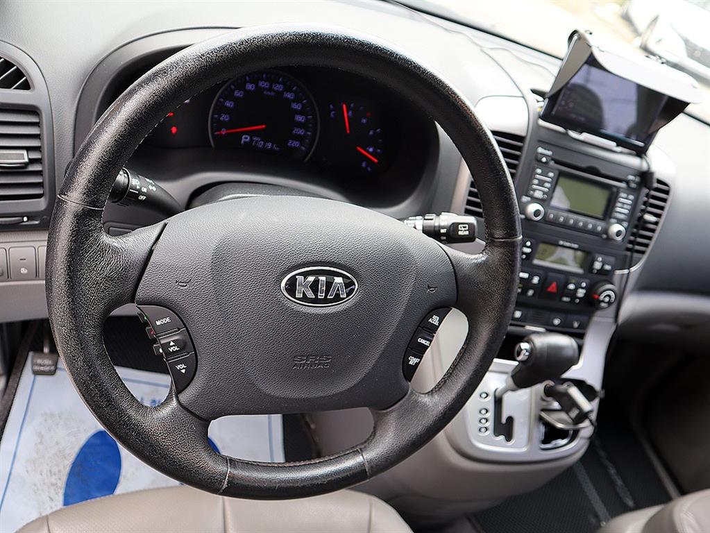 KIA Carnival 2013 Plateado - Importación desde Corea - HF Imports Iquique - Foto 8