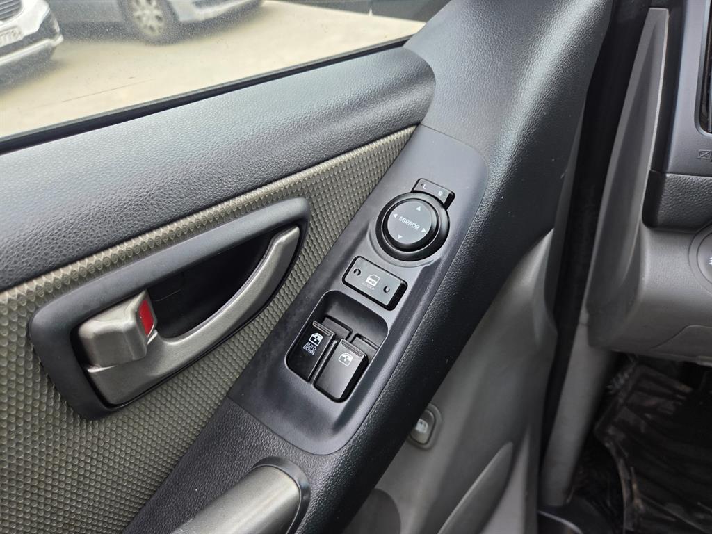 HYUNDAI Starex - Vista 11