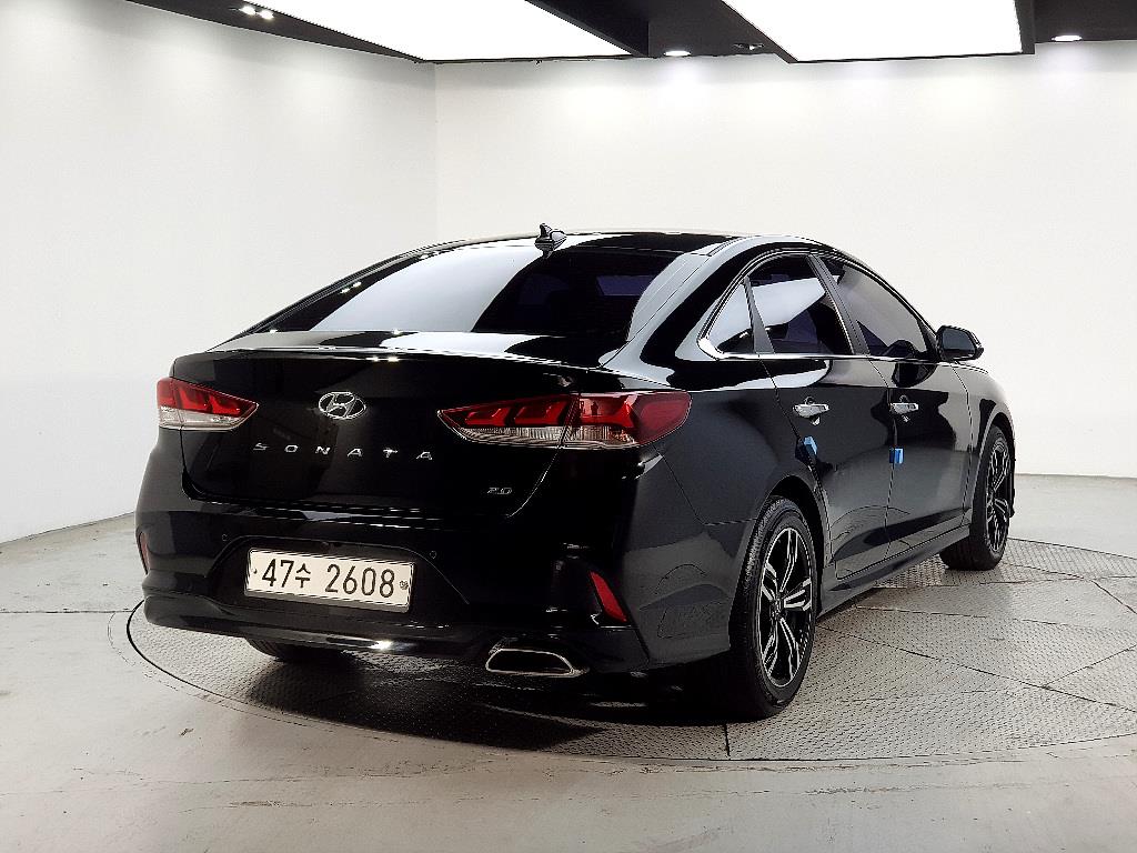 HYUNDAI Sonata - Vista 4