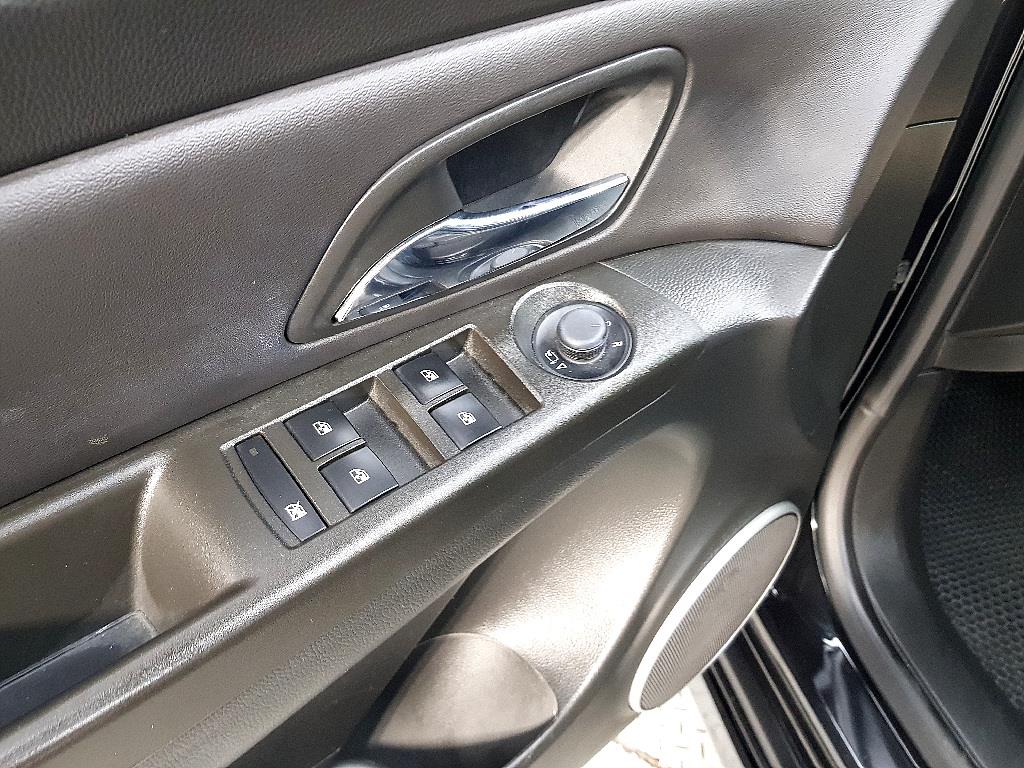 Chevrolet Cruise - Vista 10