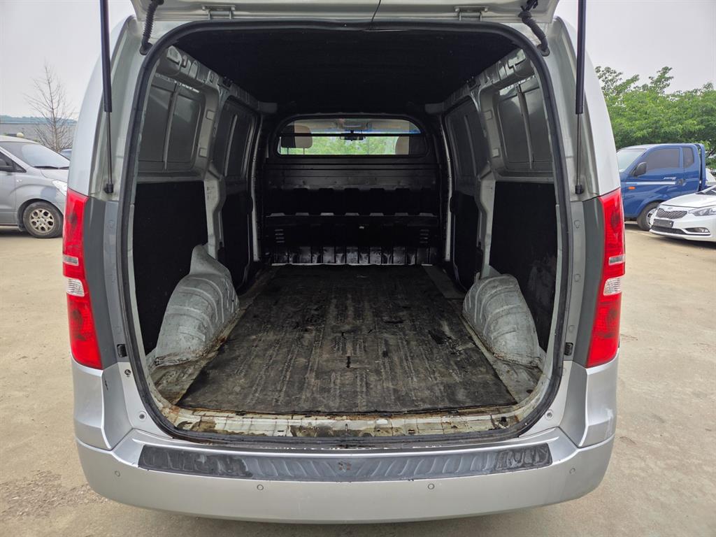 HYUNDAI Starex 2008 Gris - Importación desde Corea - HF Imports Iquique - Foto 18