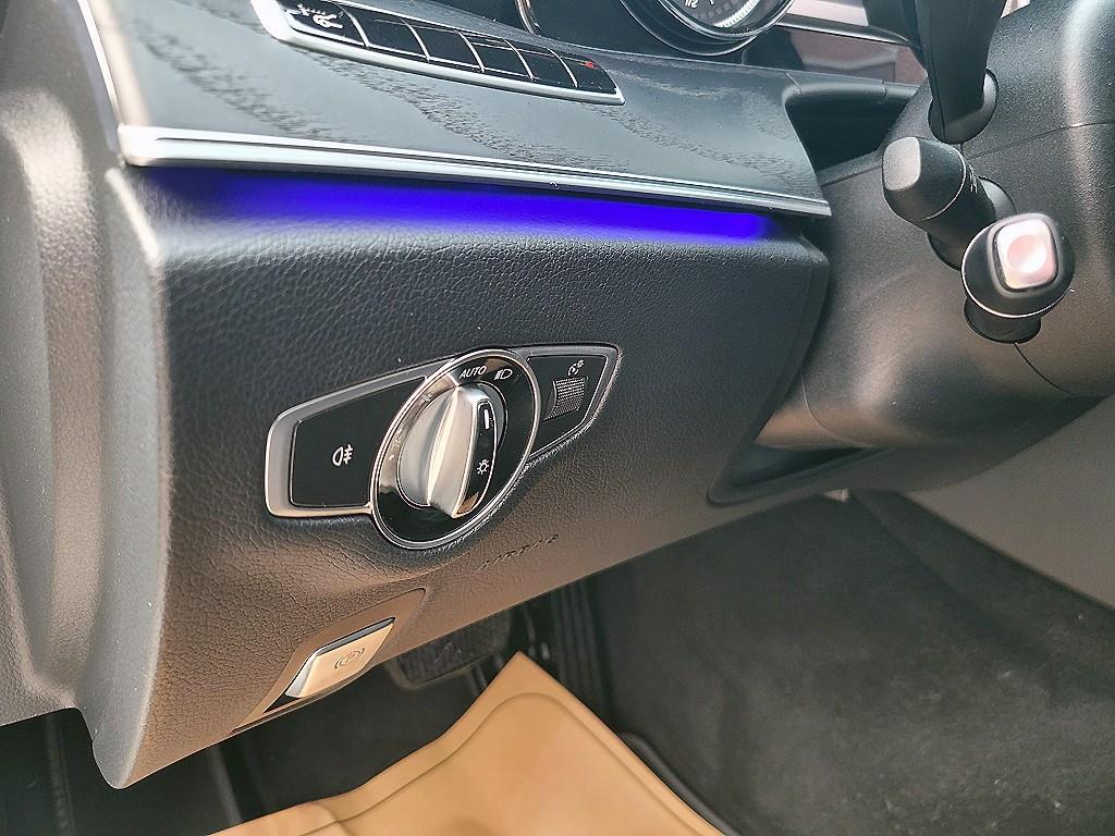 Mercedes Benz E class 2017 Blanco - Importación desde Corea - HF Imports Iquique - Foto 13