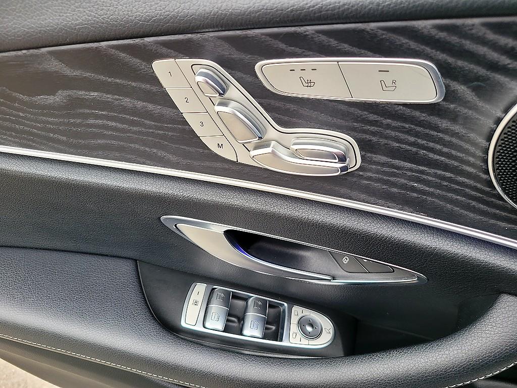 Mercedes Benz E class - Vista 12