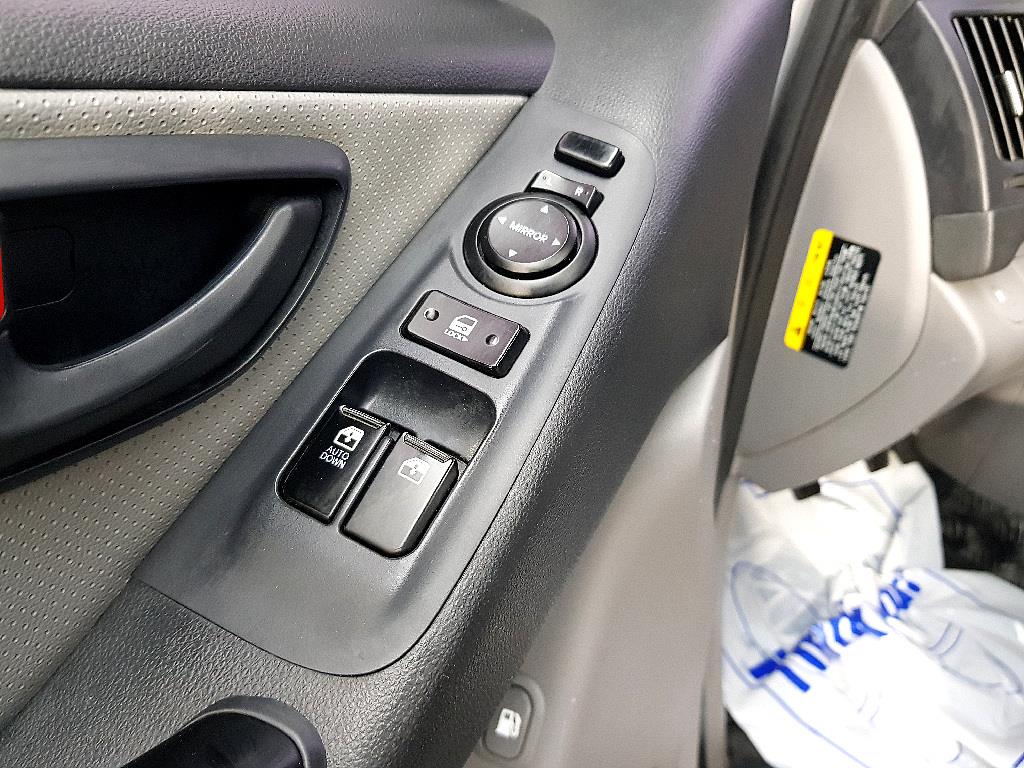 HYUNDAI Starex - Vista 11
