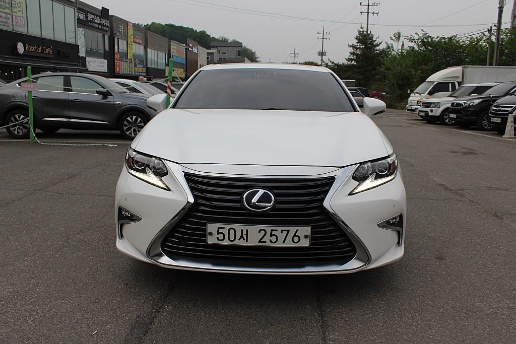 Lexus ES - Vista 3