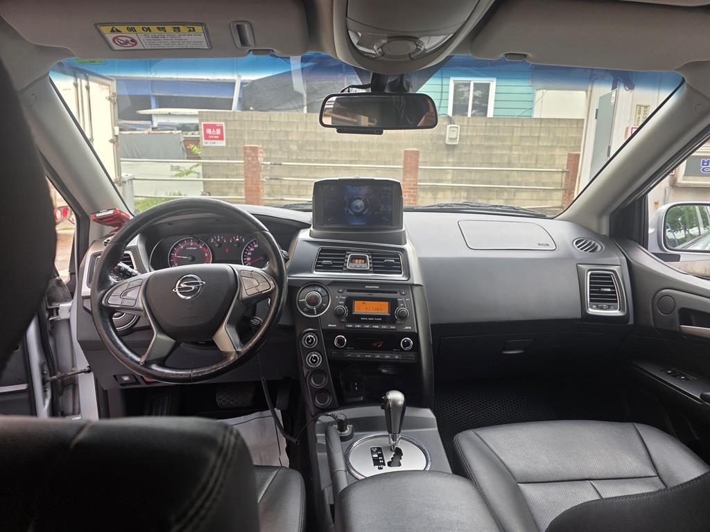Ssangyong Korando - Vista 12