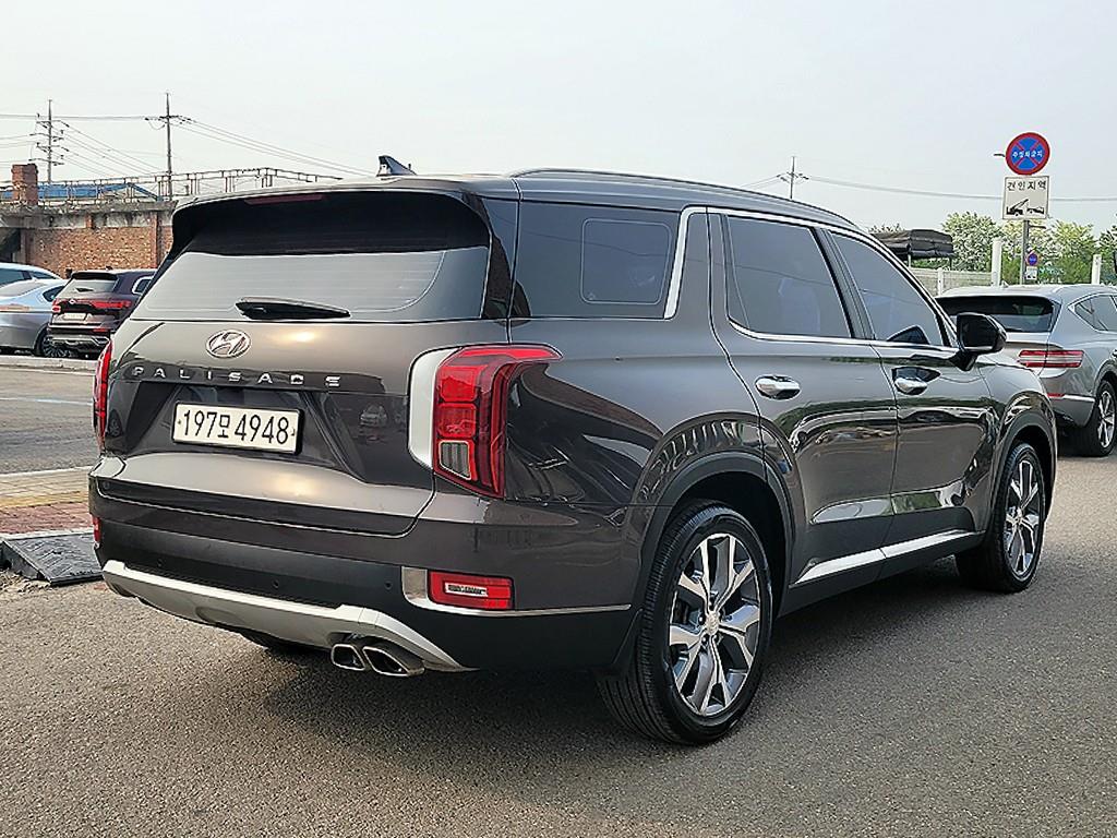 HYUNDAI Palisade - Vista 4