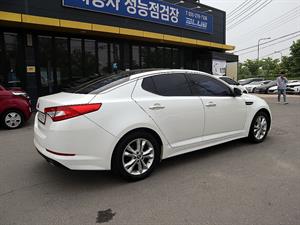 KIA K5 - Vista 6