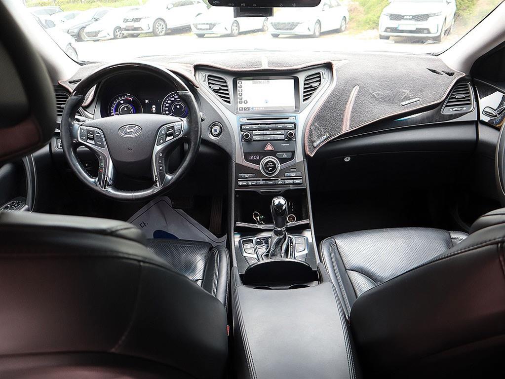HYUNDAI Grandeur - Vista 9