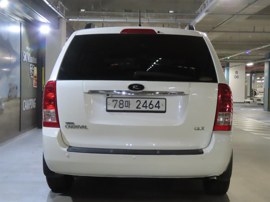 KIA Carnival - Vista 9