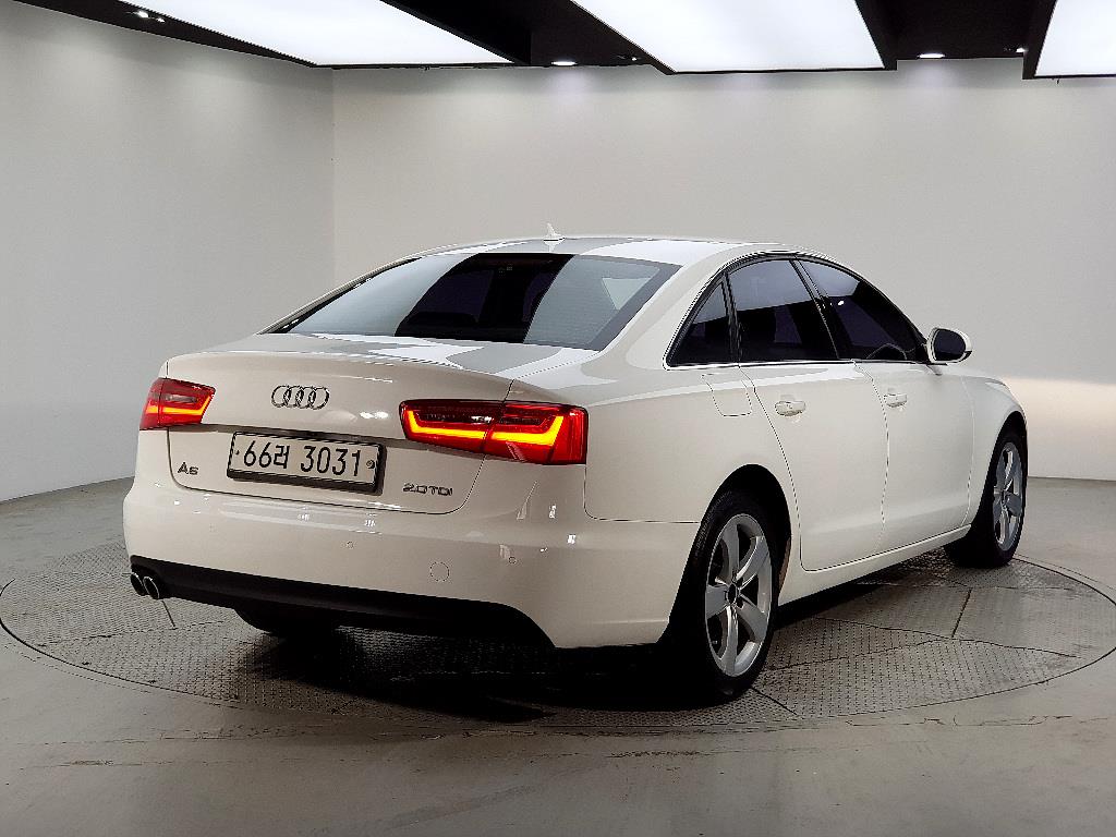 Audi A6 - Vista 4