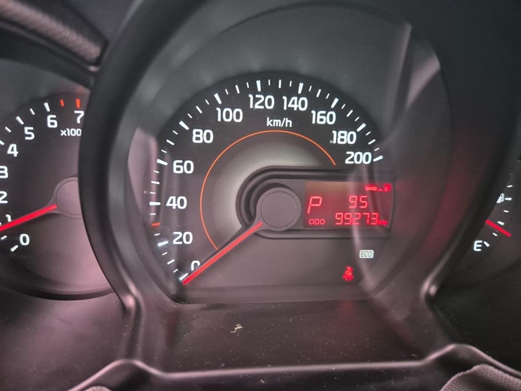 KIA Ray - Vista 8