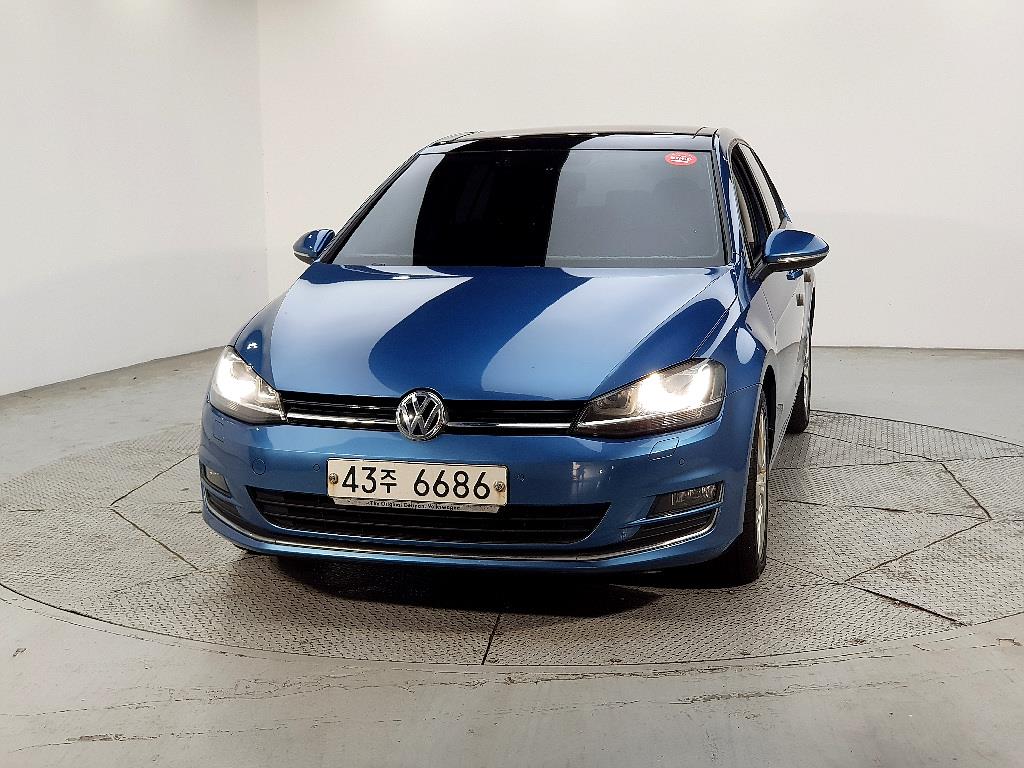 Volkswagen Golf - Vista 2