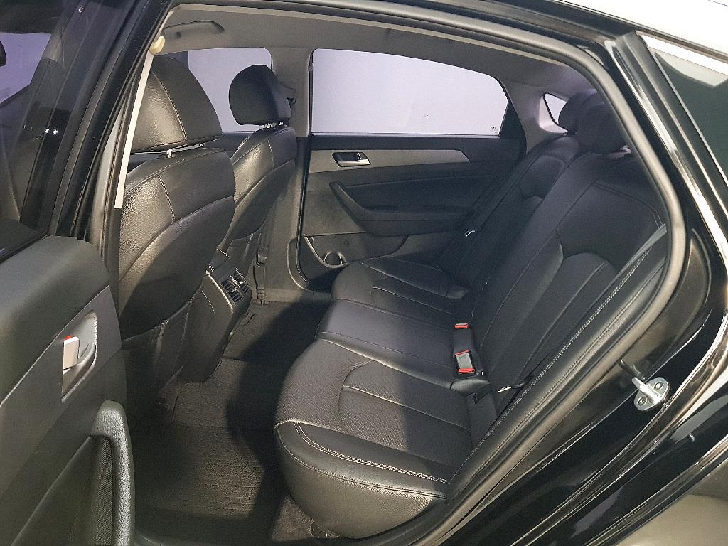 HYUNDAI Sonata - Vista 9