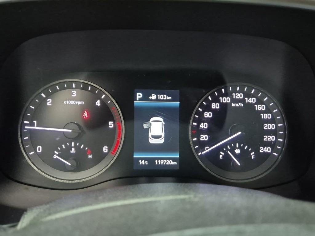 HYUNDAI Tucson - Vista 6