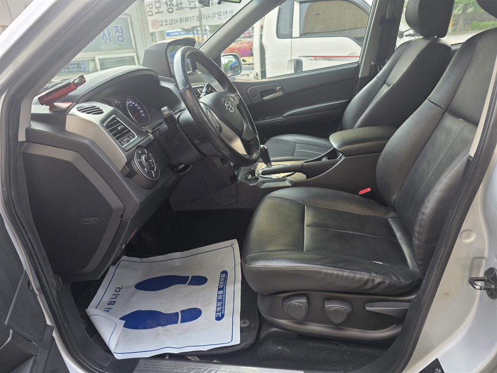 Ssangyong Korando 2016 Blanco - Importación desde Corea - HF Imports Iquique - Foto 13