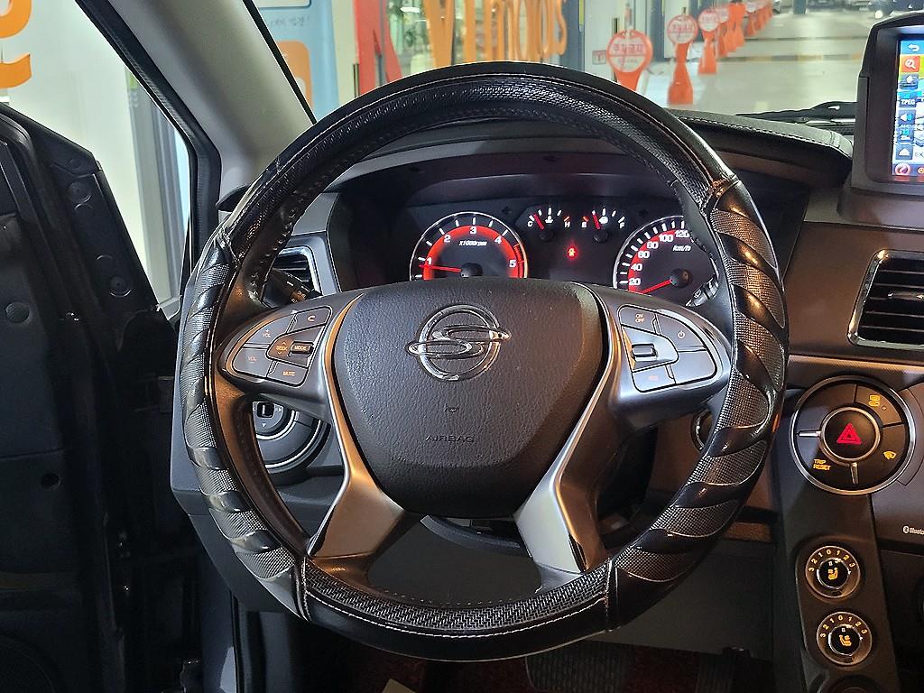 Ssangyong Korando - Vista 9