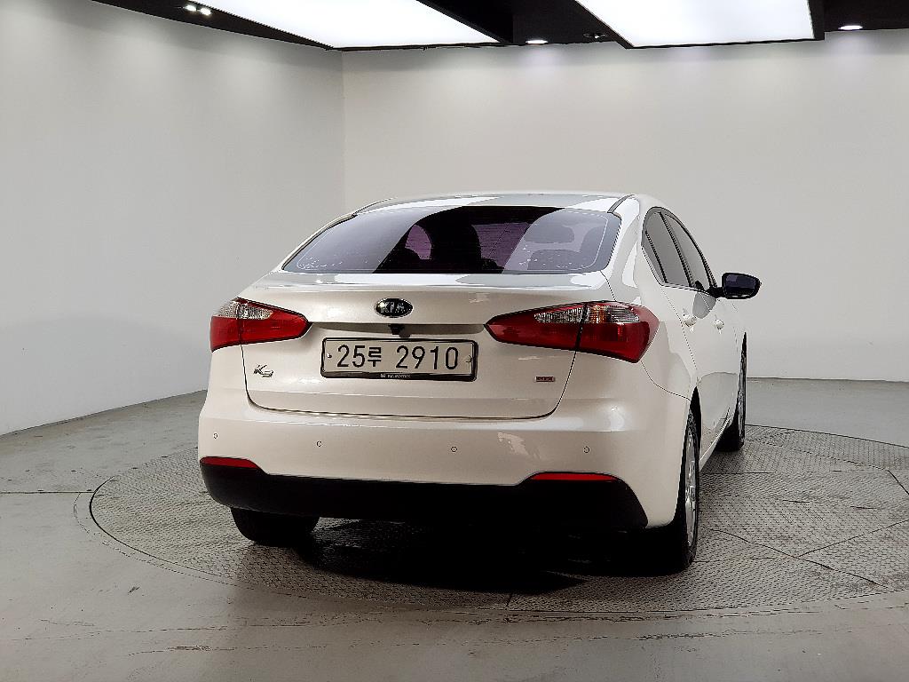 KIA K3 - Vista 3