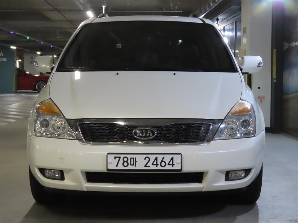 KIA Carnival - Vista 3