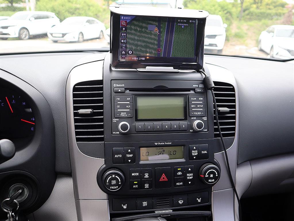 KIA Carnival 2013 Plateado - Importación desde Corea - HF Imports Iquique - Foto 12