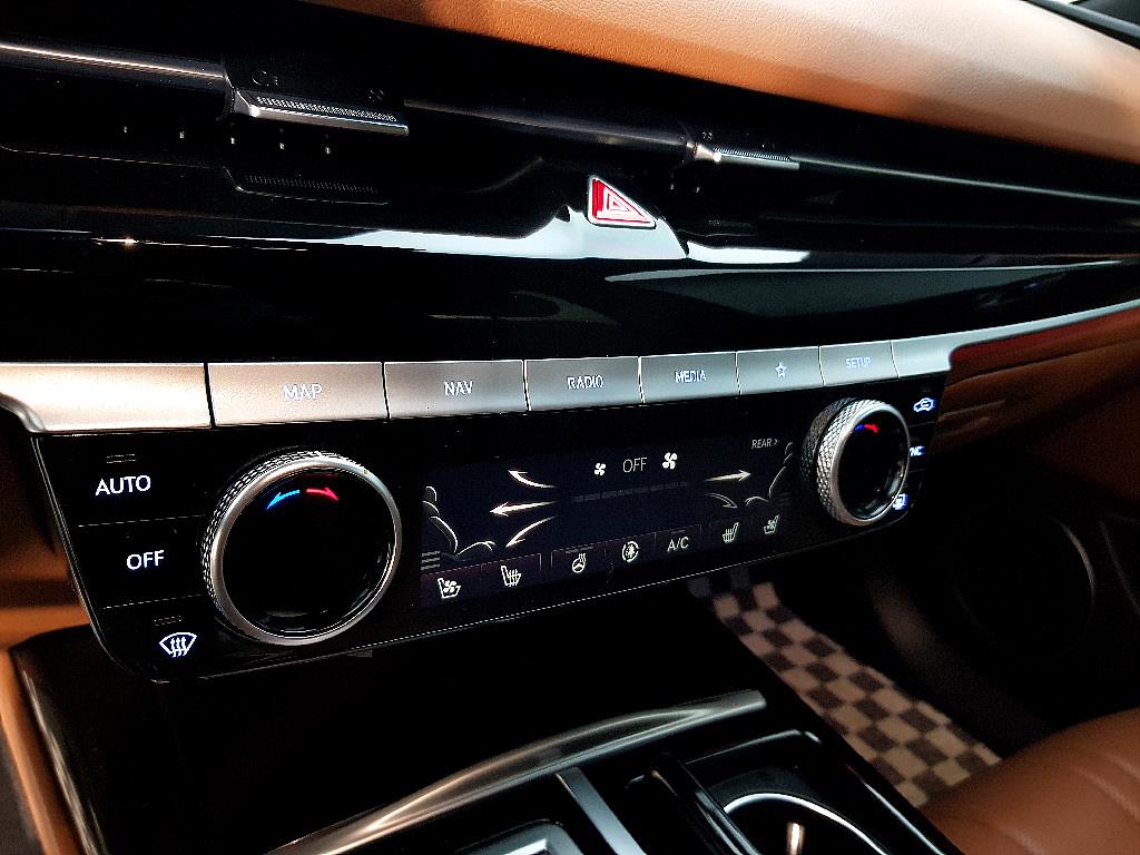 Genesis G80 - Vista 11