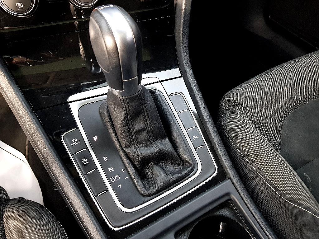 Volkswagen Golf 2015 Plateado - Importación desde Corea - HF Imports Iquique - Foto 14