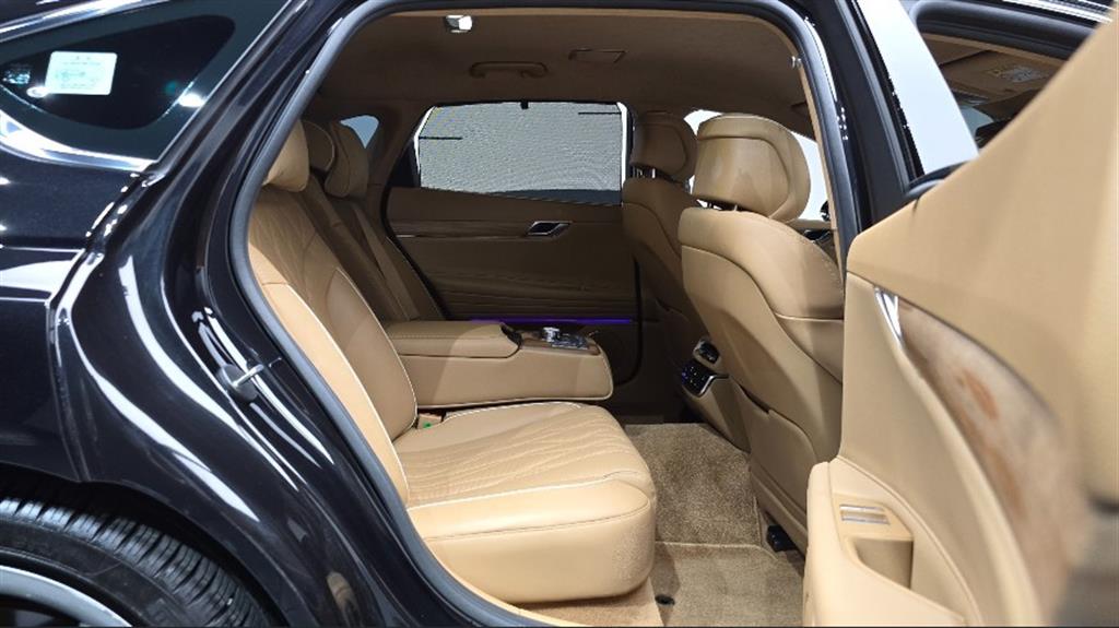 Genesis G80 - Vista 12