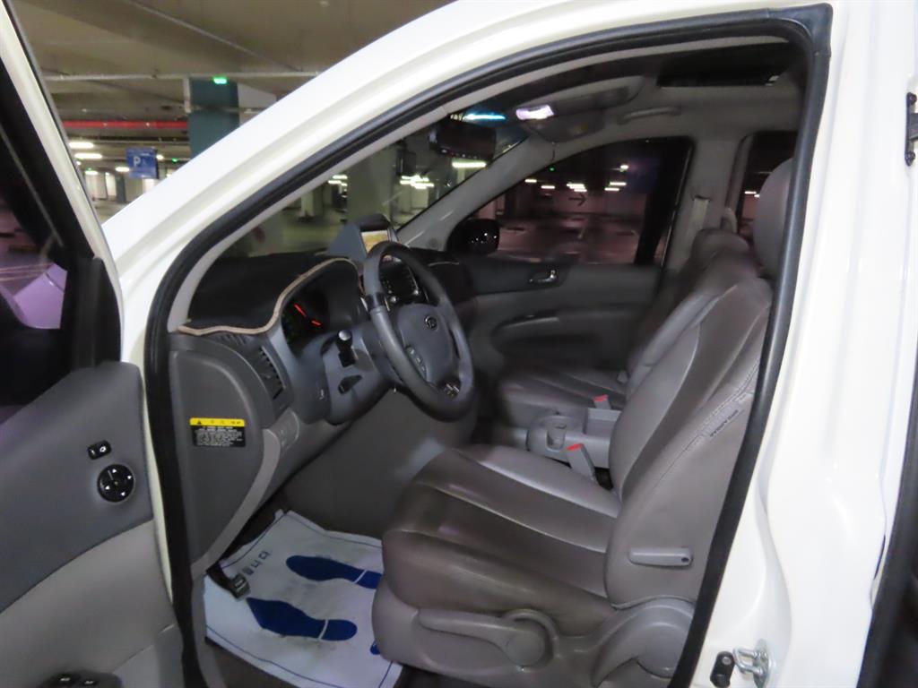 KIA Carnival 2011 - Importación desde Corea - HF Imports Iquique - Foto 8